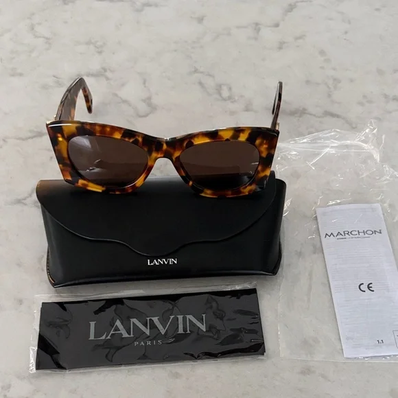 Lanvin Brown Tortoise Women's Sunglasses - Picture 9 of 11